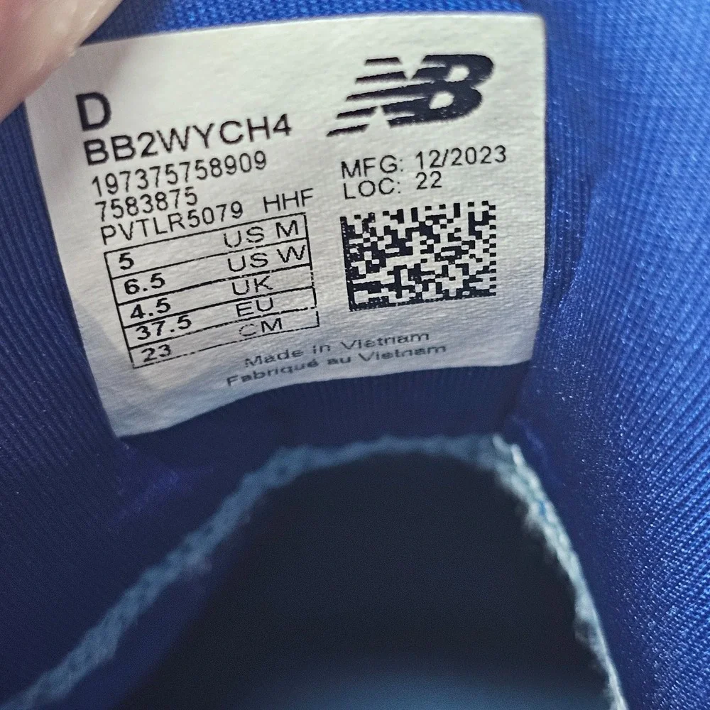 New Balance Two WXY v4 Team Sky Blue Men's 5 Basketball Shoe Sneaker BB2WYCH4